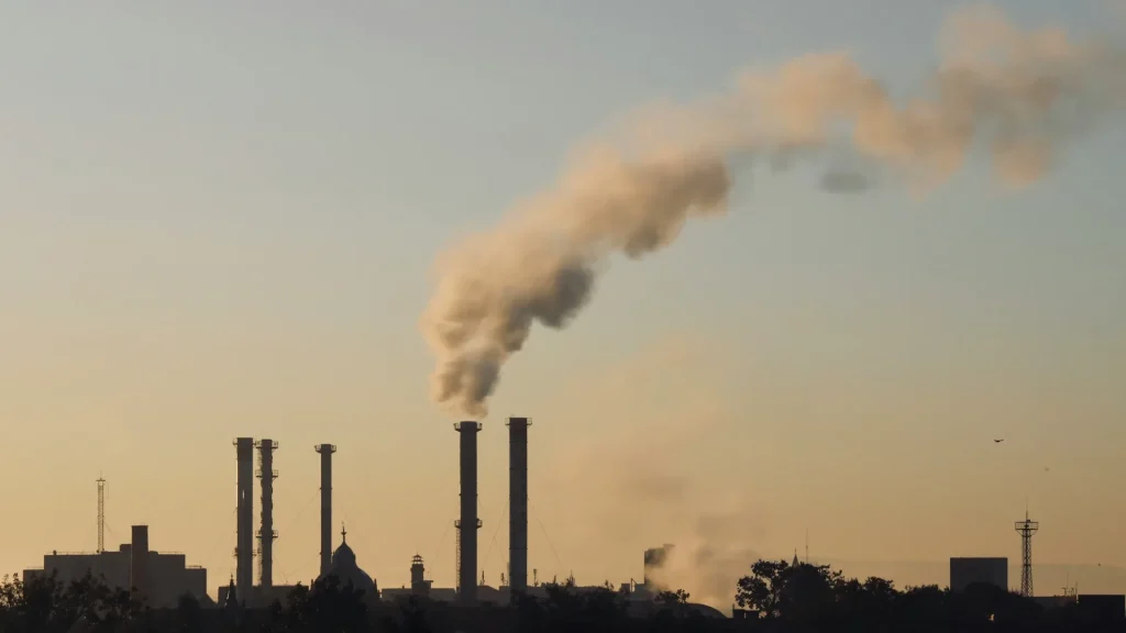 Climatic and Environmental Factors Matter for Internal European Net Migration: A Panel Regression Analysis of 19 European Countries from 2004 to 2019